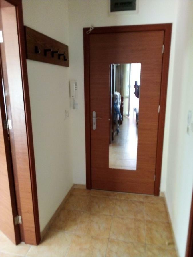 Apartment In Complex Tara 라브다 외부 사진